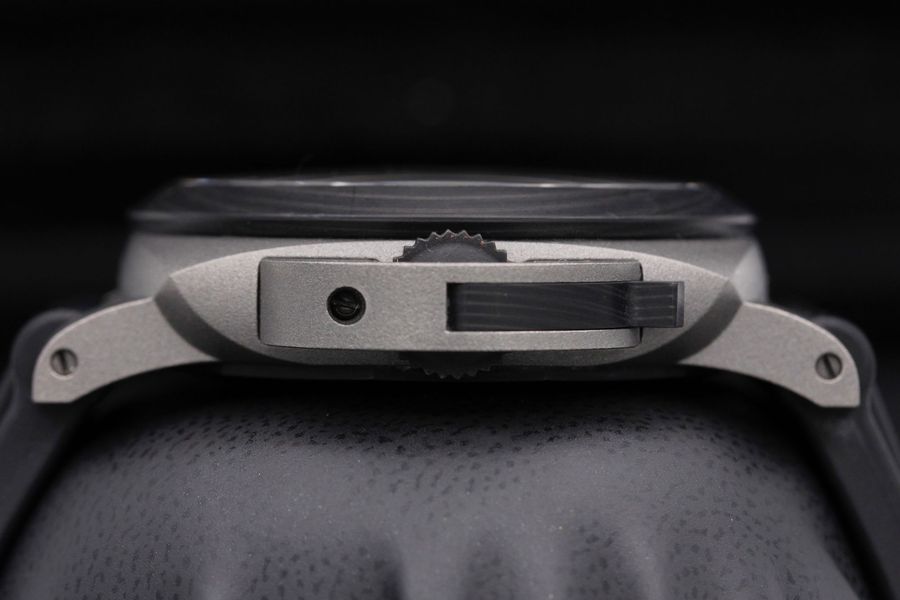 Panerai Luminor Marina Carbotech PAM02661